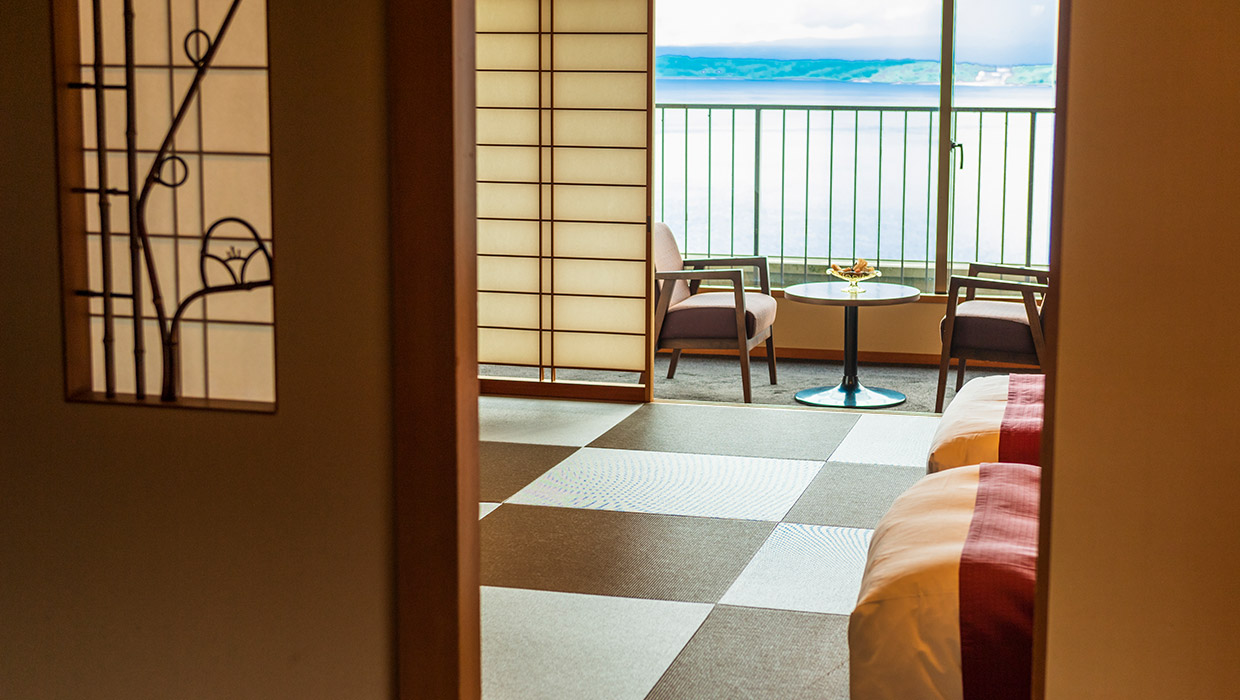 OCEAN VIEW <br>JAPANESE-STYLE TWIN ROOM